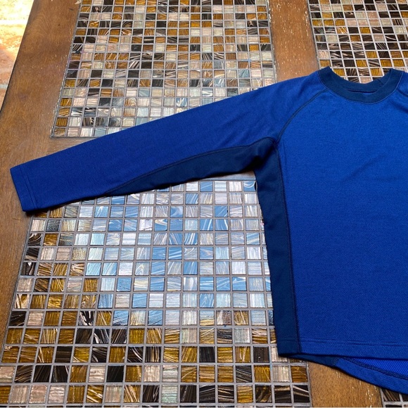 Patagonia Performance Capilene Top - Picture 4 of 7